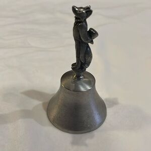Woodbury pewter fox with top hat bell